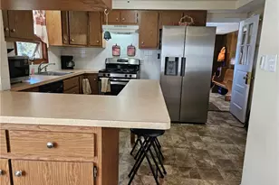 174 E 200th St, Euclid, OH 44119 - Photo 14