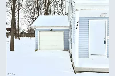 247 Reed Avenue, Campbell, OH 44405 - Photo 2