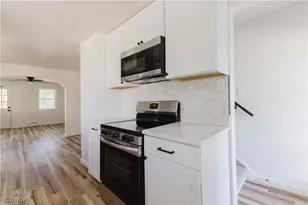 104 Plum St, Weirton, WV 26062 - Photo 16