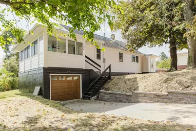 104 Plum Street, Weirton, WV 26062 - Photo 8