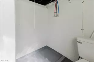 104 Plum St, Weirton, WV 26062 - Photo 26