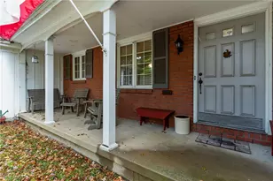 990 Westport Dr, Youngstown, OH 44511 - Photo 4