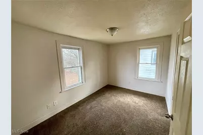 495 Elbon Avenue, Akron, OH 44306 - Photo 6