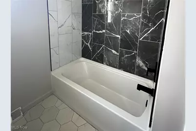 10356 Broadview Road, Grandview Heights, OH 44147 - Photo 18