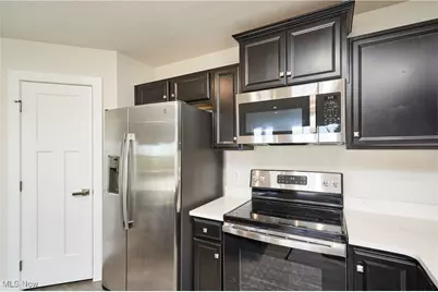 3649 Stradley Circle, Norton, OH 44203 - Photo 14