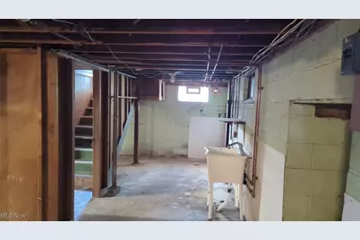 1379 Ottawa Avenue, Akron, OH 44301 - Photo 10