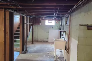 1379 Ottawa Ave, Akron, OH 44301 - Photo 10