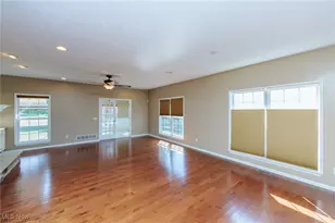 4887 Meadow Lark Dr, Lorain, OH 44053 - Photo 14