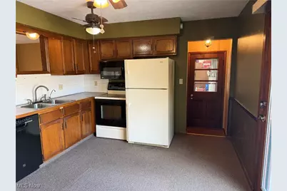 17964 Glendale Avenue, Lake Milton, OH 44429 - Photo 10