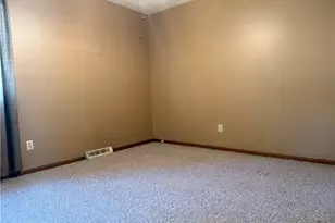 17964 Glendale Ave, Lake Milton, OH 44429 - Photo 16