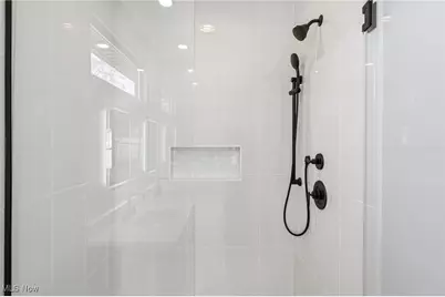 542 Lakewood Drive E, Canal Fulton, OH 44614 - Photo 30