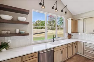 542 Lakewood Dr E, Canal Fulton, OH 44614 - Photo 20