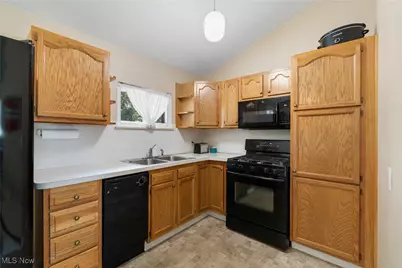9933 Cynthia Drive, Twinsburg, OH 44087 - Photo 8
