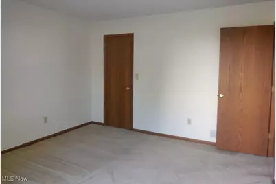 3429 Brookpoint Lane, Cuyahoga Falls, OH 44223 - Photo 8