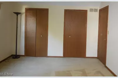 3429 Brookpoint Lane, Cuyahoga Falls, OH 44223 - Photo 12