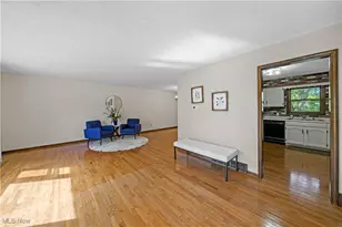 1041 Fronek Dr, Streetsboro, OH 44241 - Photo 6