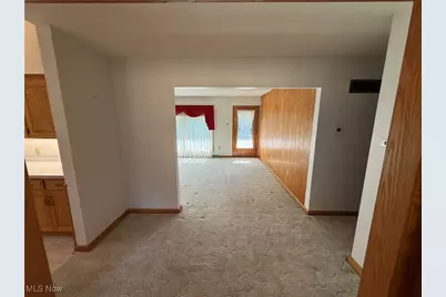 2902 Downeys Hill Drive NE, Dover, OH 44622 - Photo 4