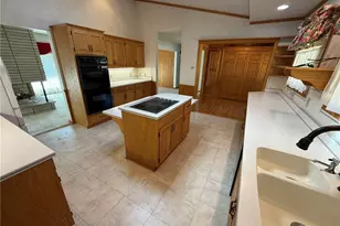 2902 Downeys Hill Dr NE, Dover, OH 44622 - Photo 10