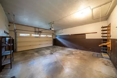 874 E Meadowlawn Boulevard, Green Hills, OH 44131 - Photo 18