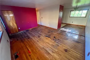 17 Sunset Dr, Martins Ferry, OH 43935 - Photo 8