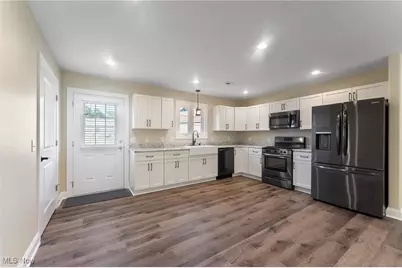 603 S Raccoon Road #14, Austintown, OH 44515 - Photo 6