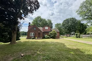 929 E Park Ave, Columbiana, OH 44408 - Photo 2