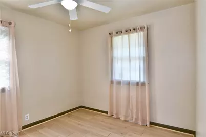 834 Compton Lane, Youngstown, OH 44502 - Photo 26