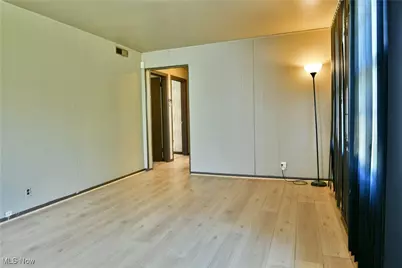 834 Compton Lane, Youngstown, OH 44502 - Photo 4