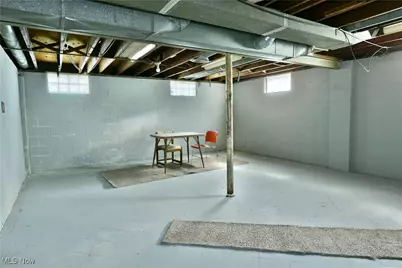 834 Compton Lane, Youngstown, OH 44502 - Photo 32