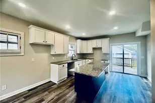 453 Briarwood Dr, Akron, OH 44320 - Photo 10