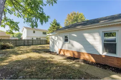 3736 Louise Street, Mogadore, OH 44260 - Photo 4