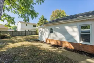 3736 Louise St, Mogadore, OH 44260 - Photo 4