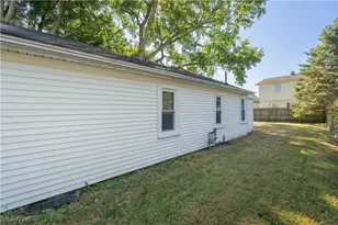 3736 Louise St, Mogadore, OH 44260 - Photo 8