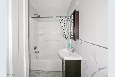 199 W Princeton Avenue, Youngstown, OH 44507 - Photo 28