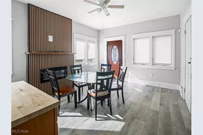 199 W Princeton Avenue, Youngstown, OH 44507 - Photo 2