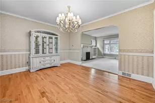 210 Fairmount Ave NE, Warren, OH 44483 - Photo 10