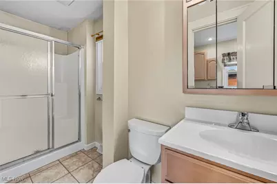 210 Fairmount Avenue NE, Warren, OH 44483 - Photo 16