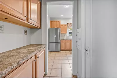 210 Fairmount Avenue NE, Warren, OH 44483 - Photo 12