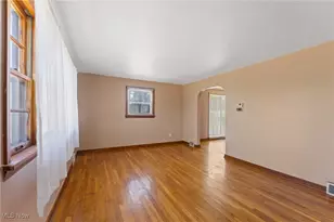 2129 Tippecanoe Ave, Youngstown, OH 44509 - Photo 8