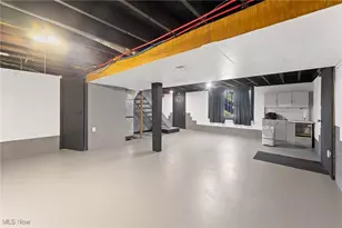 2129 Tippecanoe Ave, Youngstown, OH 44509 - Photo 16