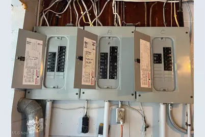 61 Leicester Drive, Akron, OH 44319 - Photo 28