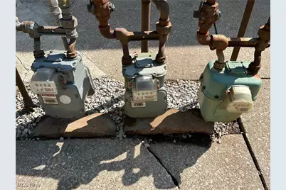 61 Leicester Drive, Akron, OH 44319 - Photo 32