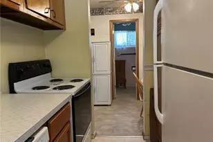 61 Leicester Dr, Akron, OH 44319 - Photo 6