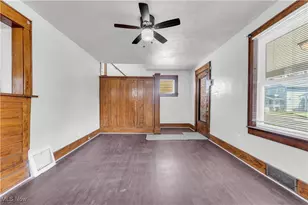 908 Dayton St, Akron, OH 44310 - Photo 8