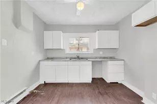 908 Stadelman Ave, Akron, OH 44320 - Photo 4