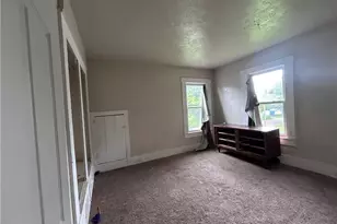 837 Yale St, Akron, OH 44311 - Photo 8