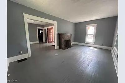 829 Yale Street, Akron, OH 44311 - Photo 6