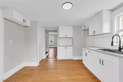 1244 W 69th Street, Loveland, OH 44102 - Photo 2