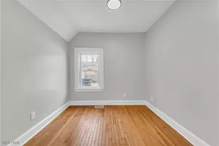 1244 W 69th St, Loveland, OH 44102 - Photo 4