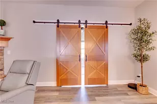 9237 Woodland Blue Dr, Seville, OH 44273 - Photo 8